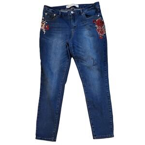 Absolutely Famous Women's Skinny Jeans Size 12 Embroidered Medium Wash